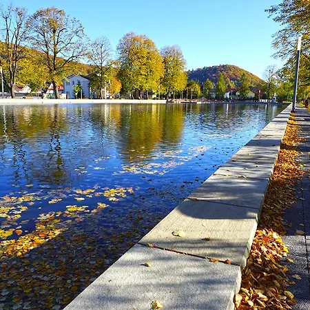 Nad Stawem Apartmán *