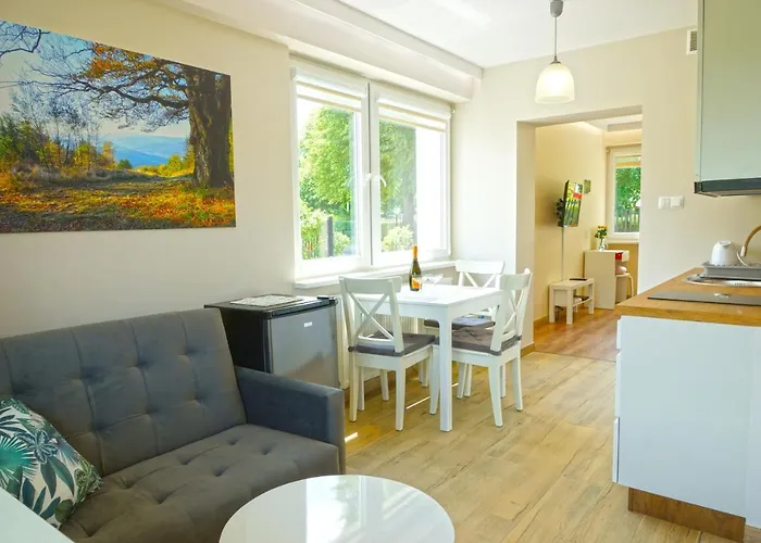 Nad Stawem אוסטראון