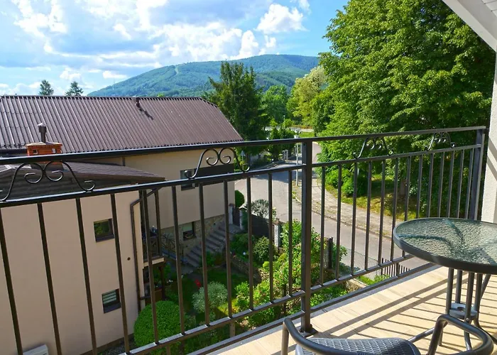 Nad Stawem Apartmán *