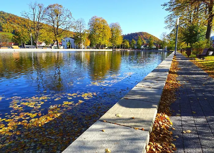 Nad Stawem Apartmán *